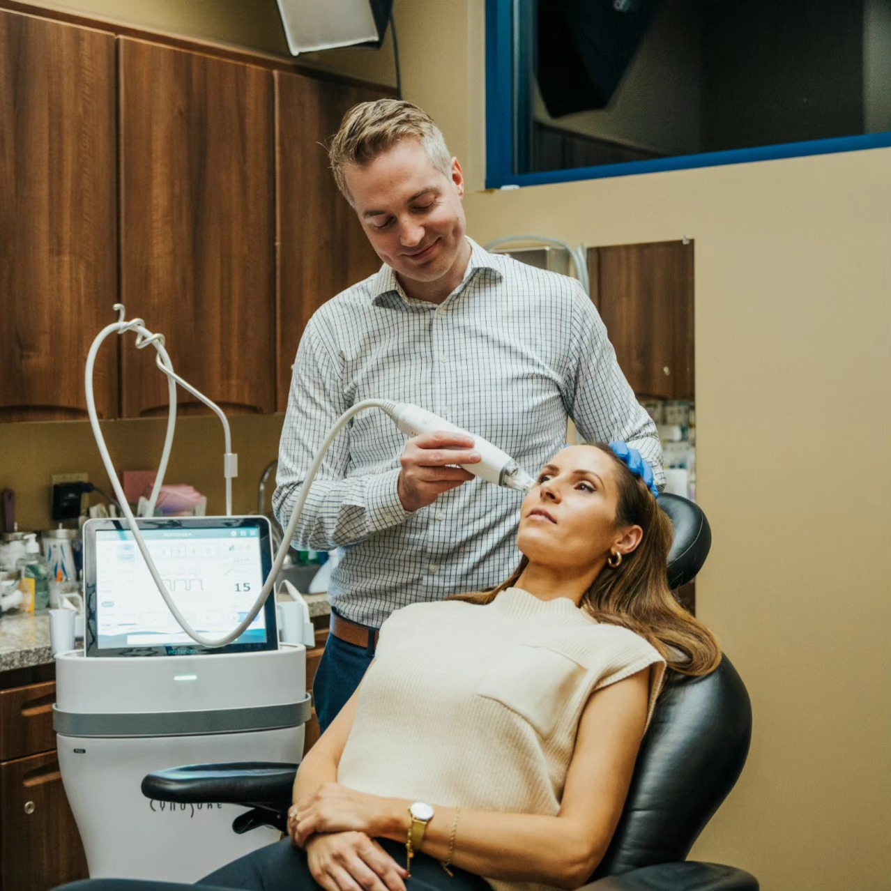 Looking for a minimally invasive treatment to tighten and rejuvinate skin, decrease fine lines, and improve scarring? Look no further and come on by for radiofrequency microneedling! Dr O’Toole offers Potenza in office, call or message for more information! #potenza #radiofrequencymicroneedling #skintightening #minimallyinvasive #plasticsurgery #antiaging #skincare